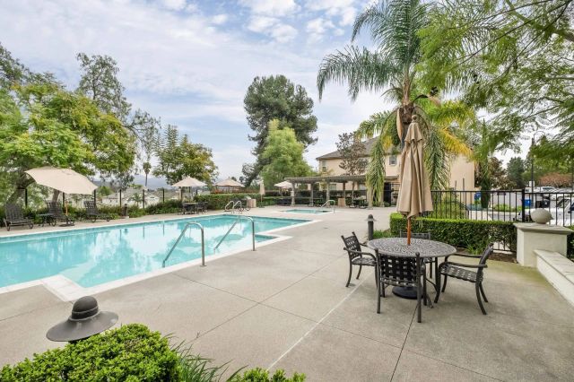 14138 Brent Wilsey Place 3, San Diego, CA 92128