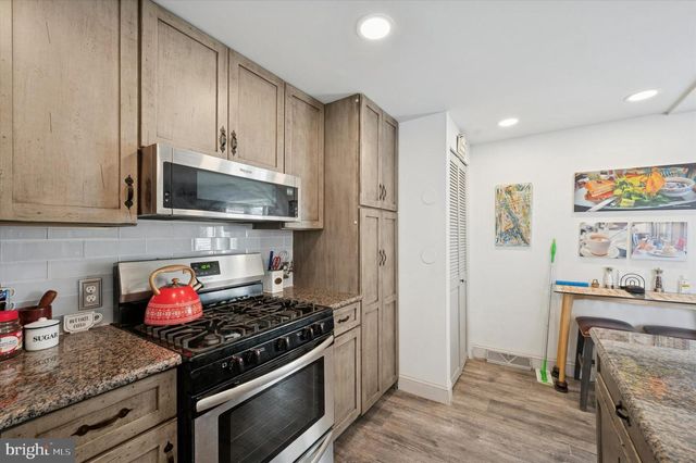 51 JEFFERSON AVE, Mount Ephraim, NJ 08059