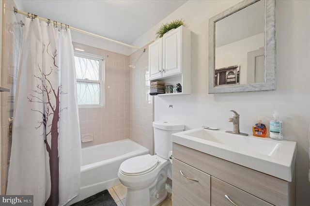 51 JEFFERSON AVE, Mount Ephraim, NJ 08059