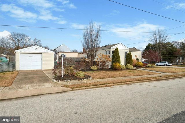 51 JEFFERSON AVE, Mount Ephraim, NJ 08059