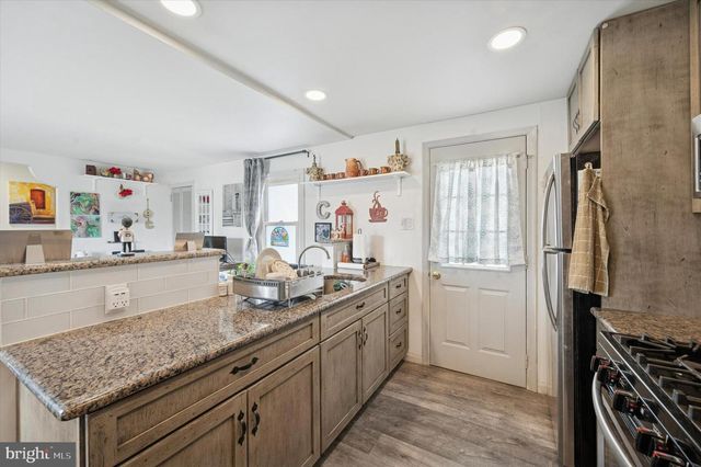 51 JEFFERSON AVE, Mount Ephraim, NJ 08059