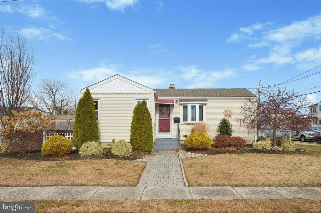 51 JEFFERSON AVE, Mount Ephraim, NJ 08059
