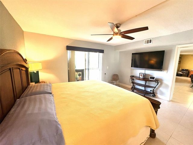 271 S Hollybrook Drive 205, Pembroke Pines, FL 33025