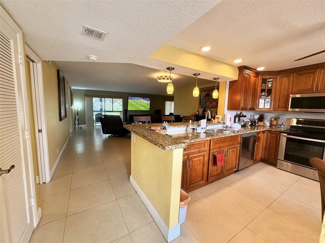 271 S Hollybrook Drive 205, Pembroke Pines, FL 33025