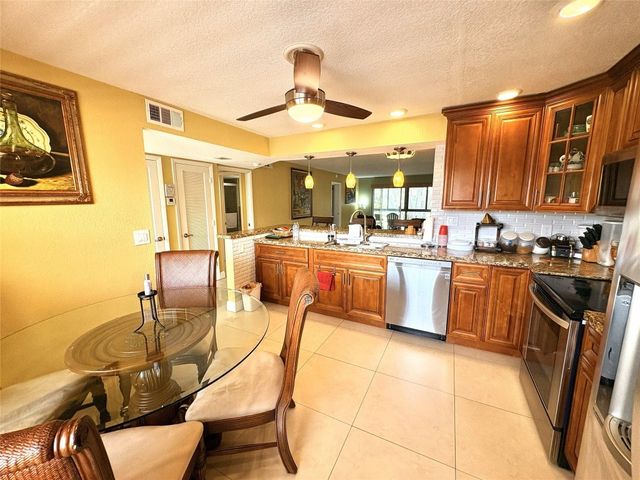 271 S Hollybrook Drive 205, Pembroke Pines, FL 33025