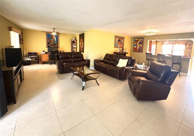 271 S Hollybrook Drive 205, Pembroke Pines, FL 33025