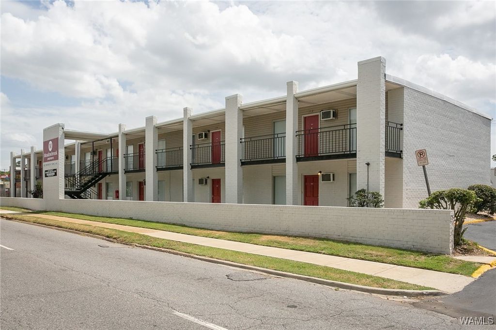 603 Hargrove E, Tuscaloosa, AL 35401