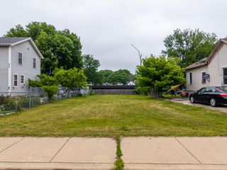 428 Fremont Street, Elgin, IL 60120
