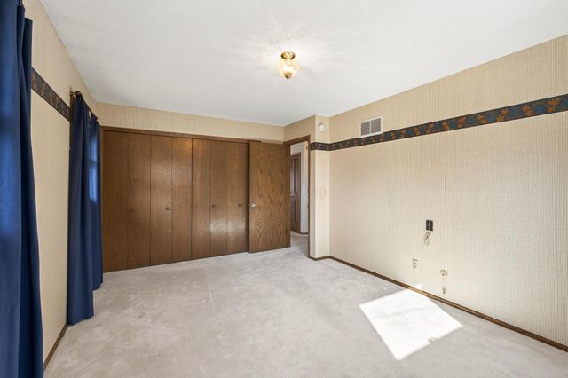 303 Thompson Avenue W, West Saint Paul, MN 55118