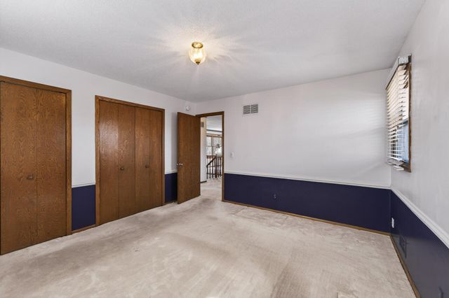 303 Thompson Avenue W, West Saint Paul, MN 55118