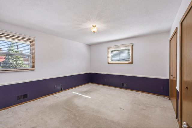 303 Thompson Avenue W, West Saint Paul, MN 55118