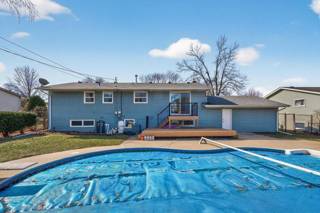 303 Thompson Avenue W, West Saint Paul, MN 55118