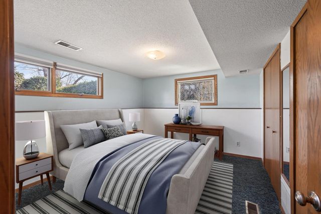 303 Thompson Avenue W, West Saint Paul, MN 55118