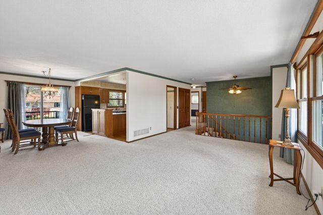 303 Thompson Avenue W, West Saint Paul, MN 55118