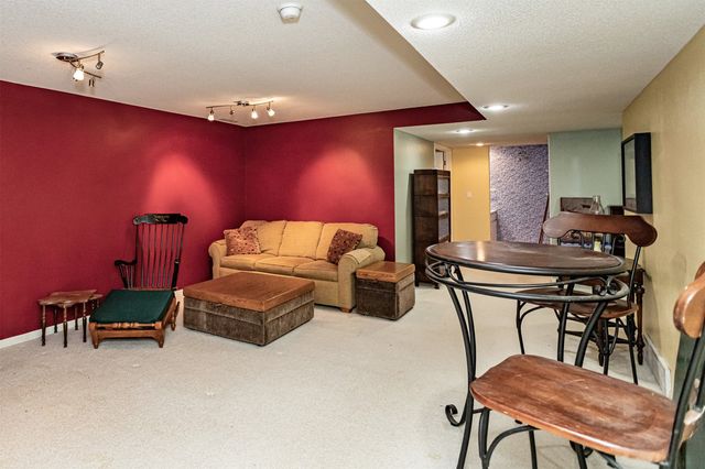 4033 Fletcher Boulevard, Ames, IA 50010