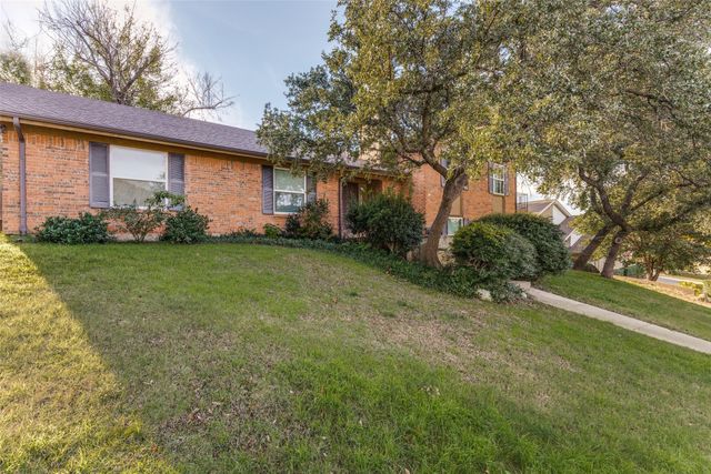 7701 Westwind Drive, Fort Worth, TX 76179
