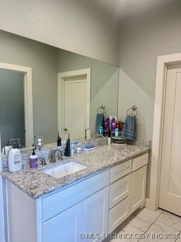 47 Shekinah Court, Calera, OK 74730