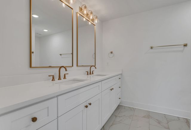 2019 Maple View Ln, Nashville, TN 37207