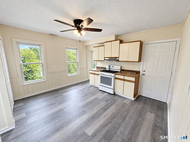 7 Rockwood Avenue, Ansonia, CT 06401