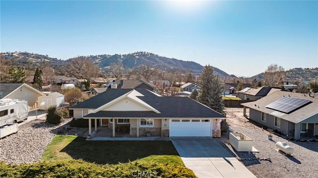 18051 Bold Venture Drive, Tehachapi, CA 93561