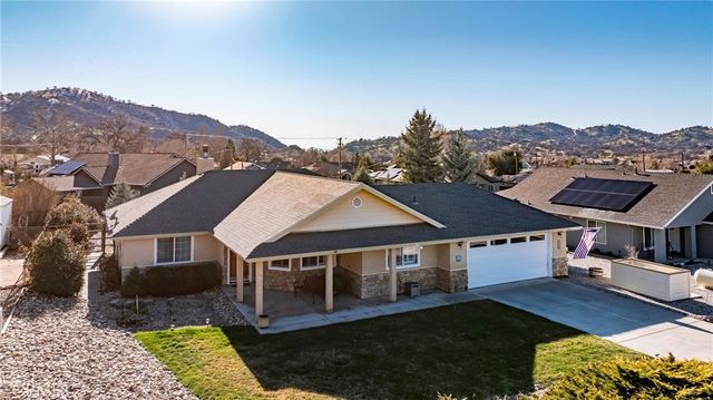 18051 Bold Venture Drive, Tehachapi, CA 93561