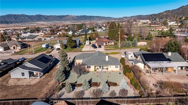 18051 Bold Venture Drive, Tehachapi, CA 93561
