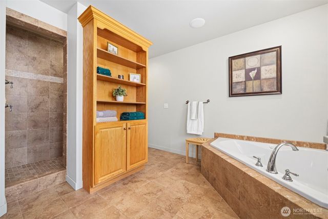 9474 Freedom Place, Blaine, WA 98230