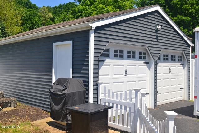 439 Krumkill Road, Bethlehem, NY 12203