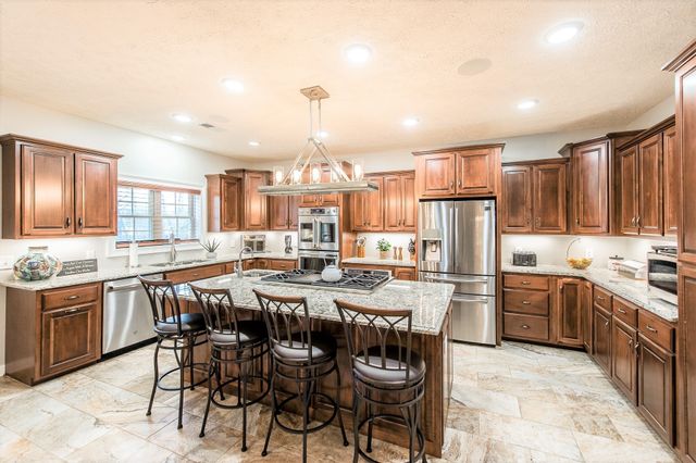 800 Butler Rd, Portland, TN 37148