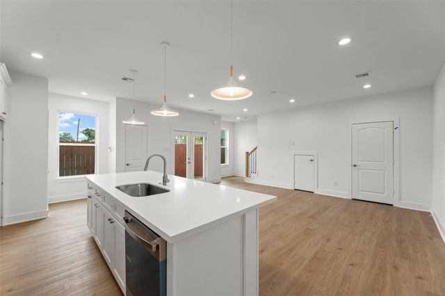 1475 Ferguson Way, Houston, TX 77088