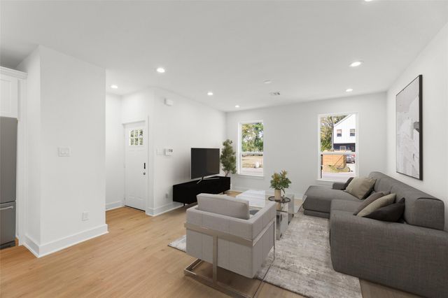 1475 Ferguson Way, Houston, TX 77088