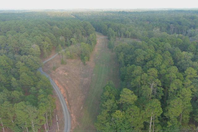 2401 S Williams St., Atlanta, TX 75551