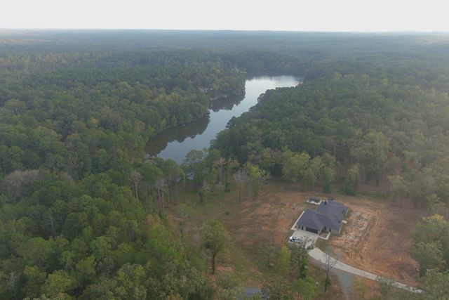 2401 S Williams St., Atlanta, TX 75551