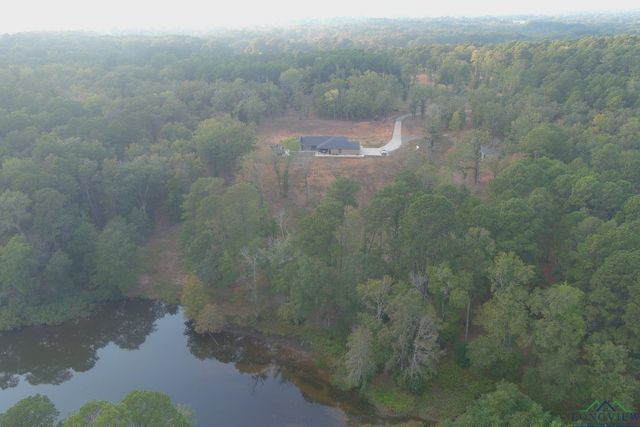 2401 S Williams St., Atlanta, TX 75551