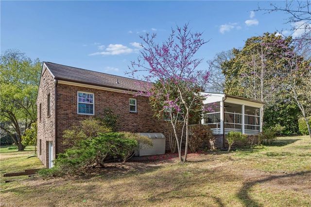 114 The Colony, Williamsburg, VA 23185