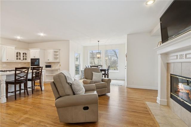 5104 W 158th Street, Overland Park, KS 66224