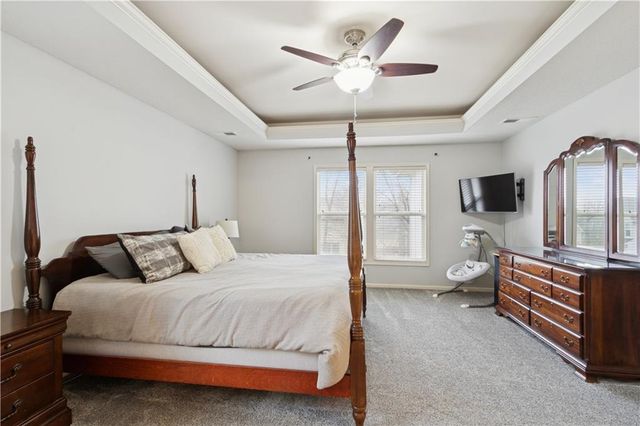 5104 W 158th Street, Overland Park, KS 66224