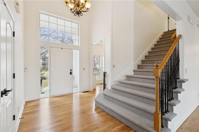 5104 W 158th Street, Overland Park, KS 66224