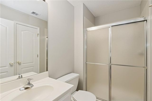 5104 W 158th Street, Overland Park, KS 66224