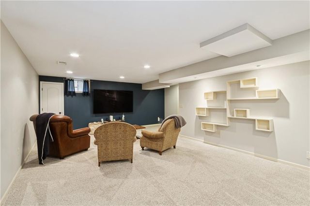 5104 W 158th Street, Overland Park, KS 66224