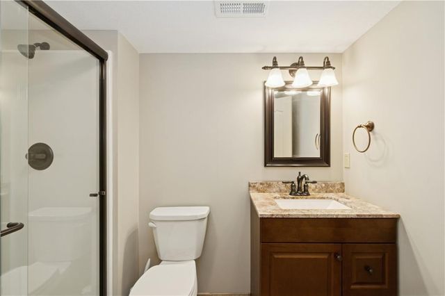 5104 W 158th Street, Overland Park, KS 66224