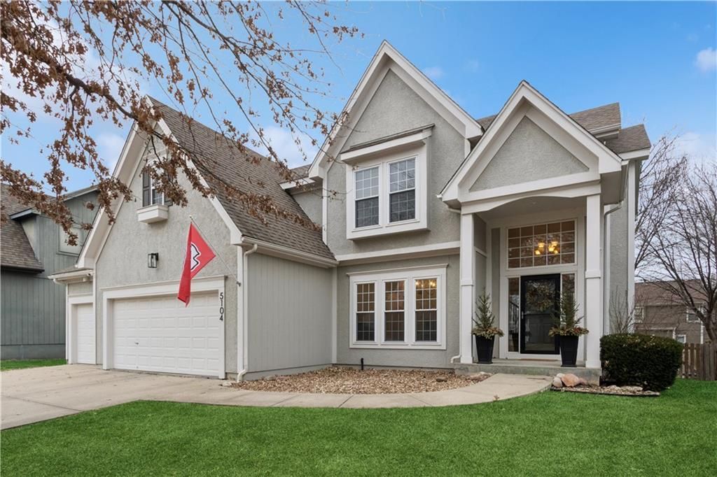 5104 W 158th Street, Overland Park, KS 66224
