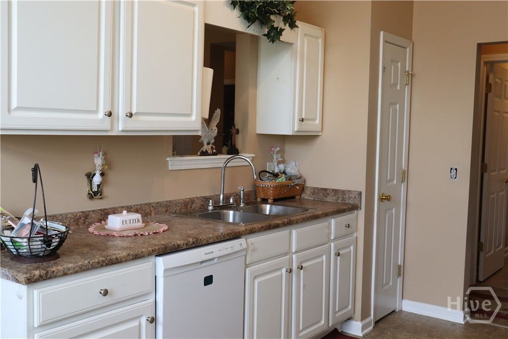 Image 7 of property listing at 209 Quatrz Drive, Rincon, GA 31326