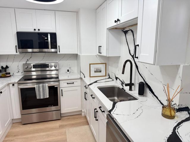 5600 N FLAGLER Drive 1904, West Palm Beach, FL 33407