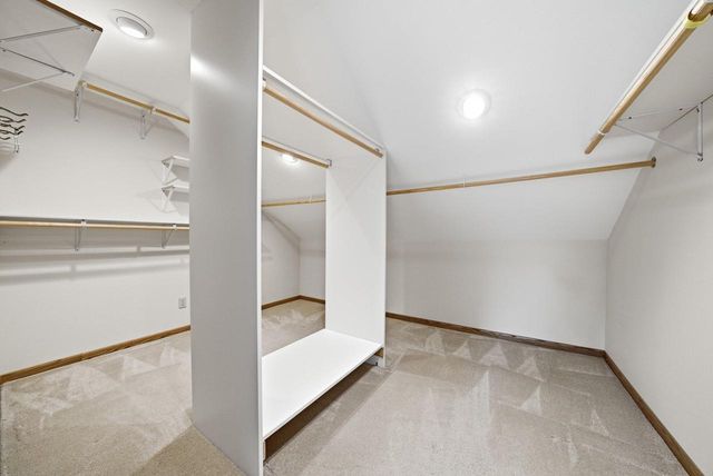 7453 Devonshire DRIVE, Cedarburg, WI 53012