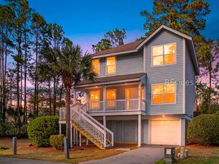 15 Pine Burr Road E 18, Hilton Head Island, SC 29926