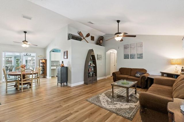 30749 GLENN DRIVE, Tavares, FL 32778