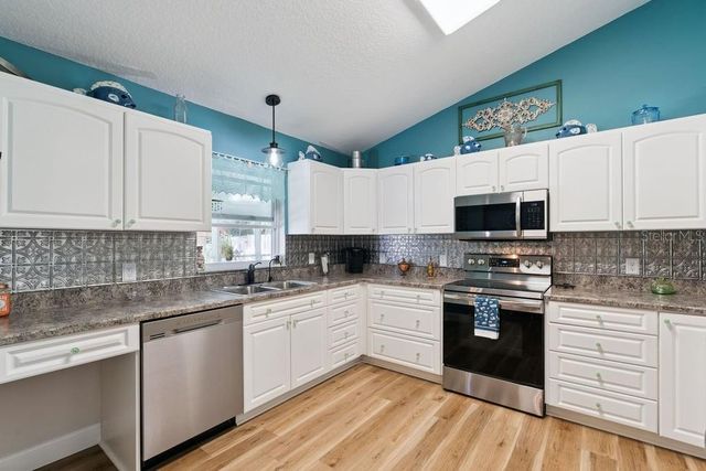 30749 GLENN DRIVE, Tavares, FL 32778