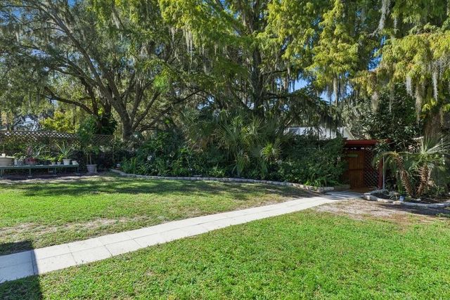 30749 GLENN DRIVE, Tavares, FL 32778