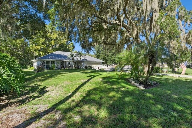 30749 GLENN DRIVE, Tavares, FL 32778